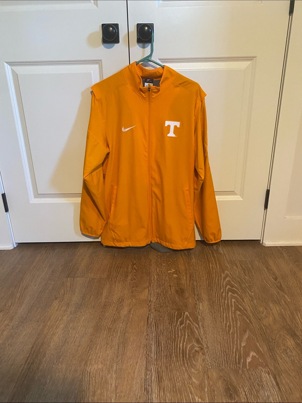 Nike Men's Orange Tennessee 'T' Windbreaker Jacket